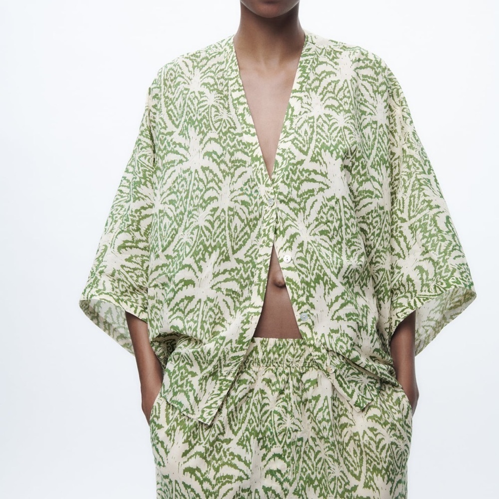 Zara Green and Cream Patterned Top